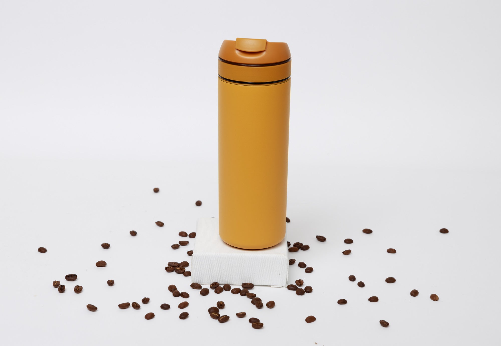 Travel Mug with Built in Brewing System