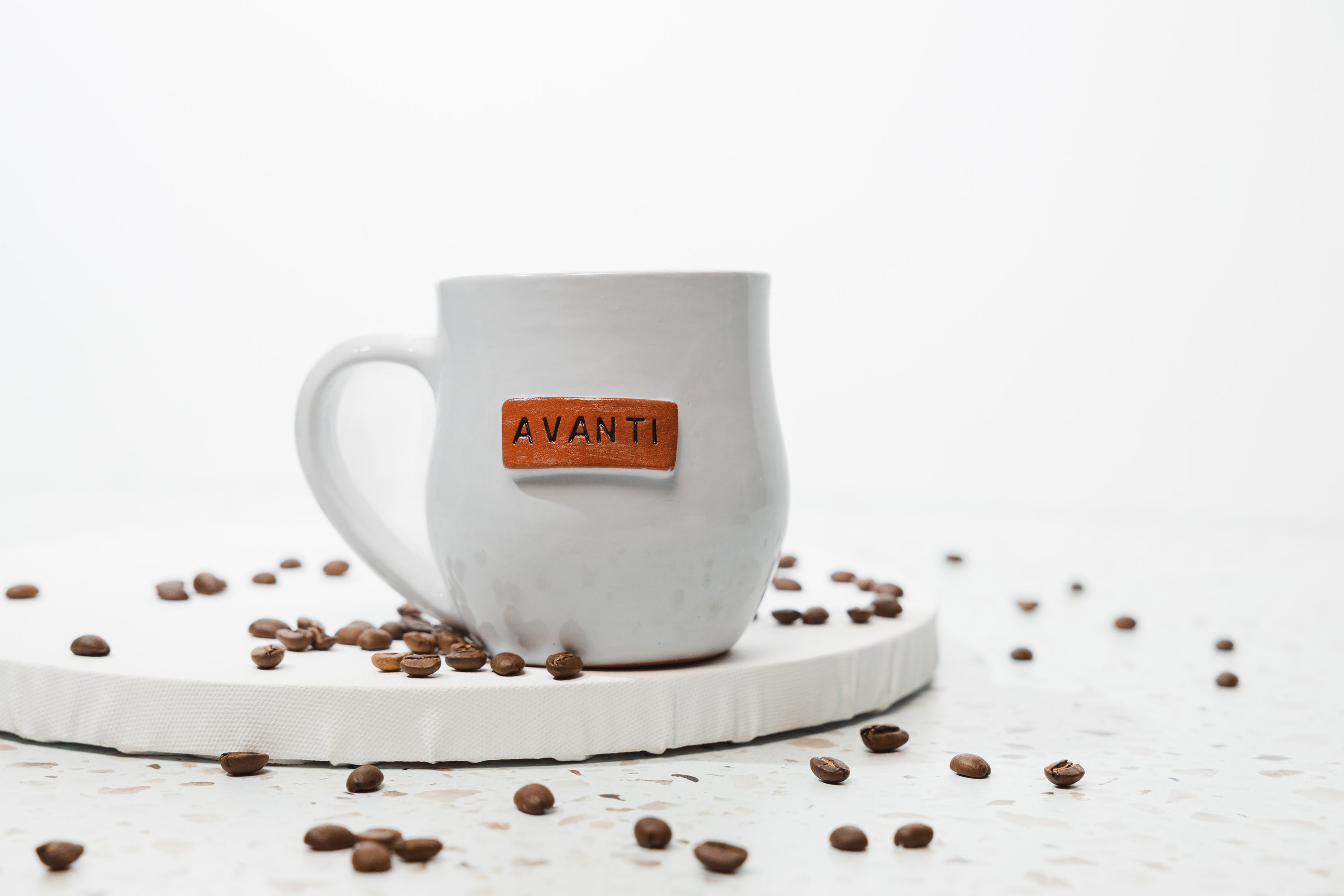 Avanti Mugs