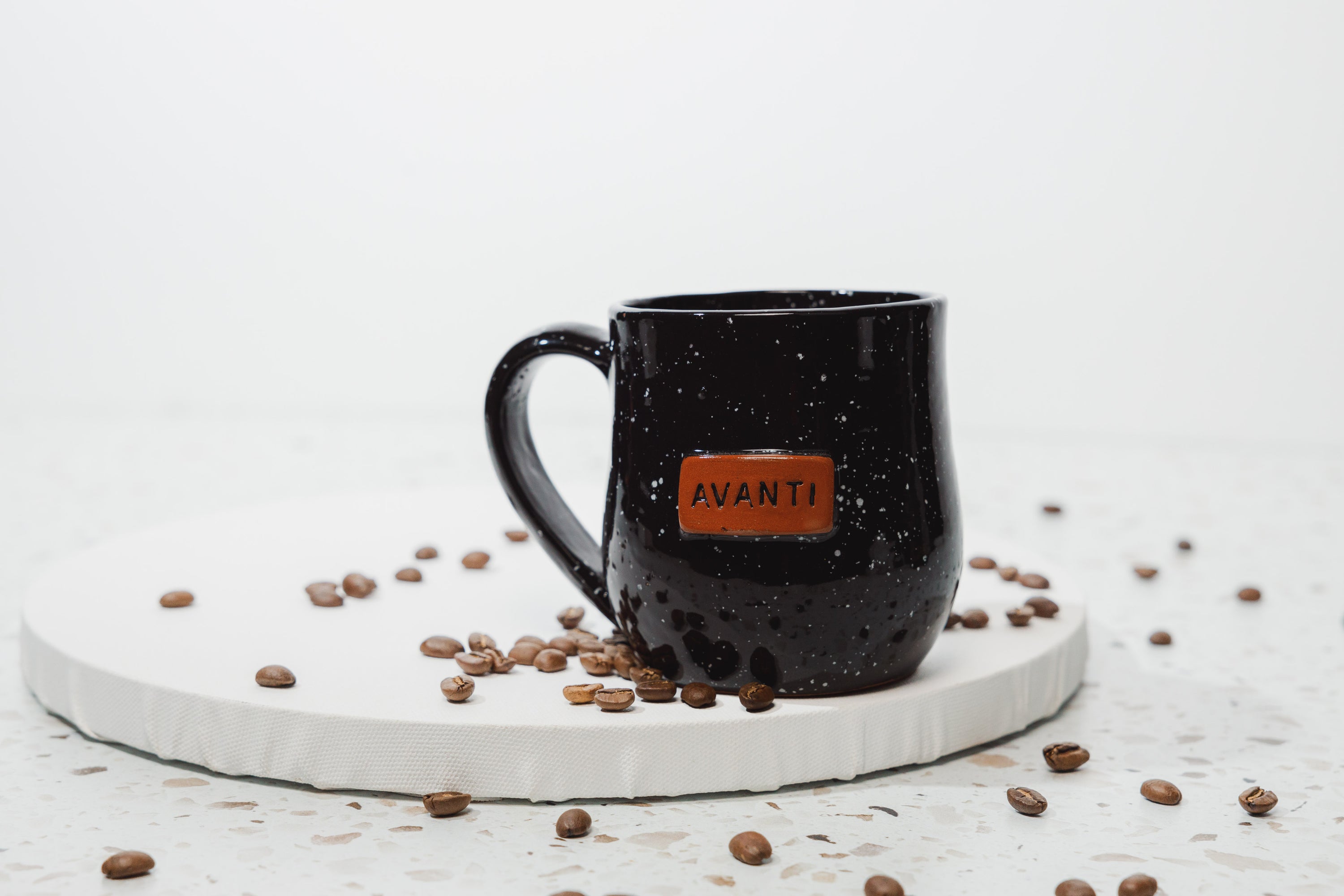 Avanti Mugs