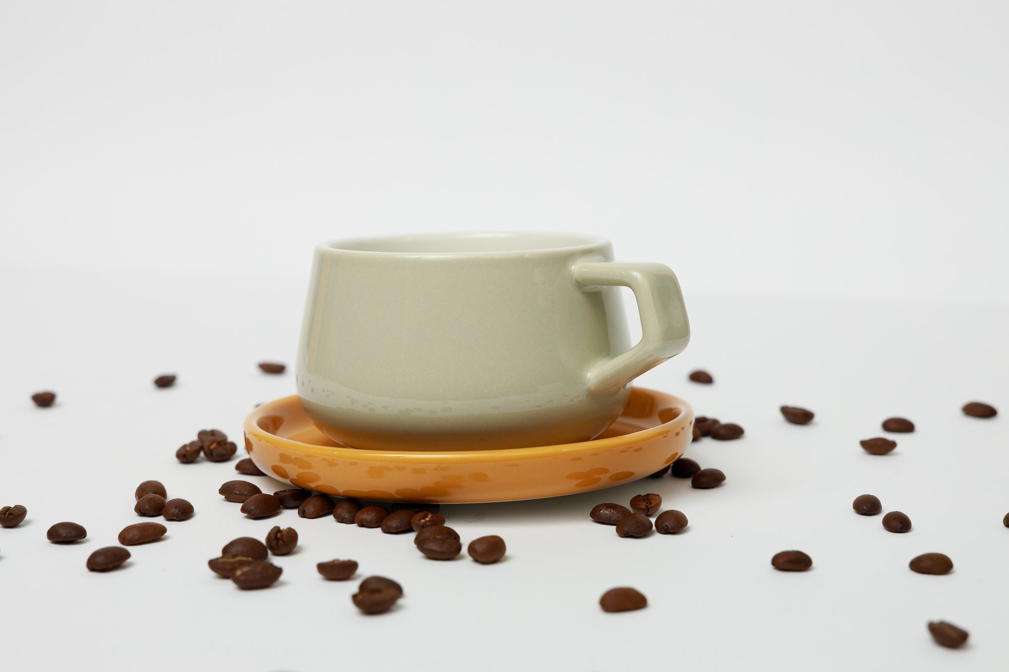 Cup + Saucer